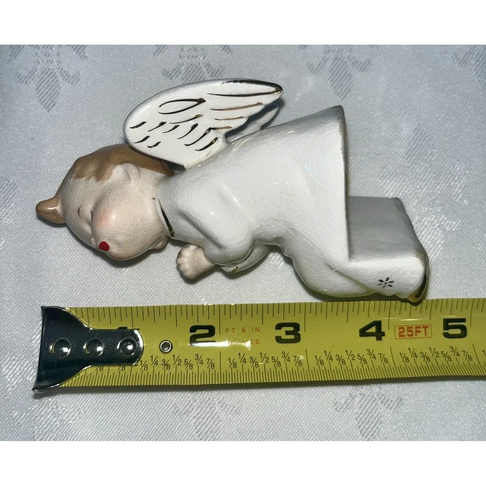Vtg 1950s Kissing Angels Ceramic Figurine Japan  Boy & Girl Shelve Sitters